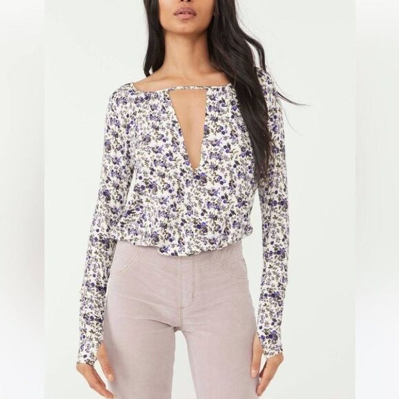 Free People Kaya Bodysuit Ivory Purple Floral Keyhole Size Small NWT - Picture 1 of 5